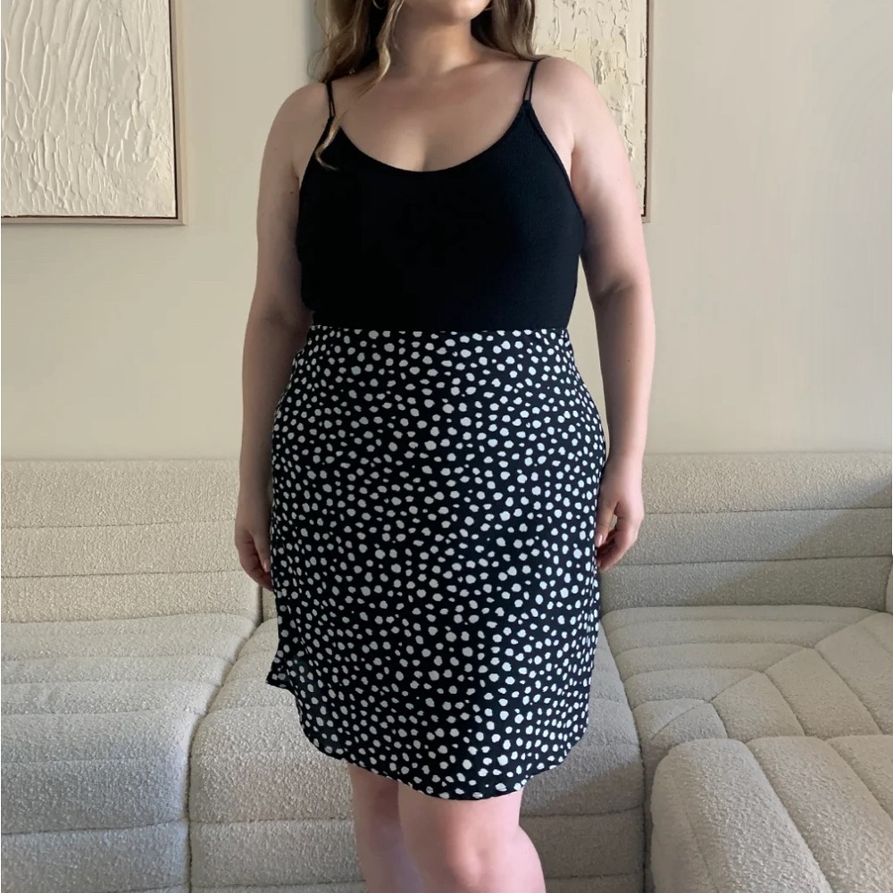 2020AVE Spotted Woven Skirt NWOT